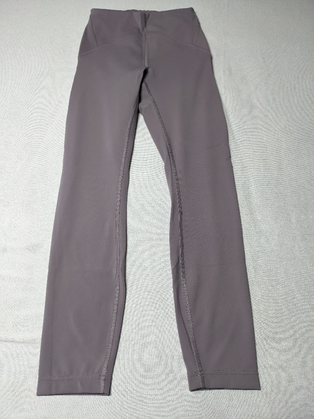 Lululemon InStill High-Rise Tight 25" - Size 4